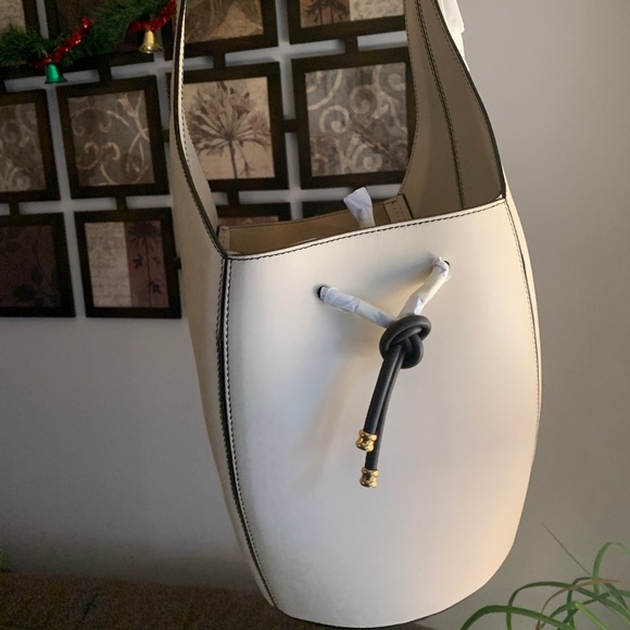 Authentic TORY BURCH CALF leather drawstrings bucket bag - Picture 11 of 16